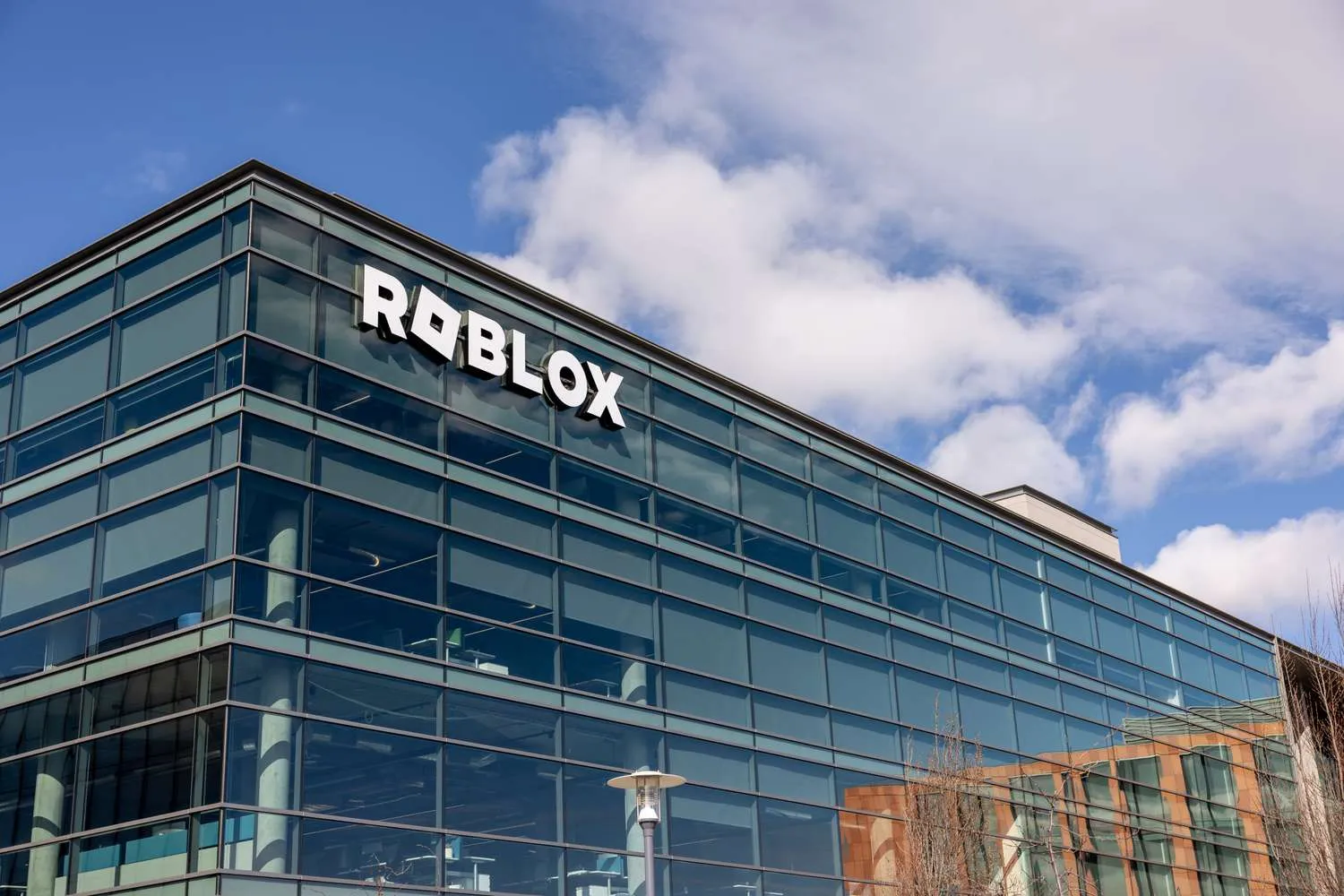 Investigação da SEC sobre Roblox agita o mercado de jogos